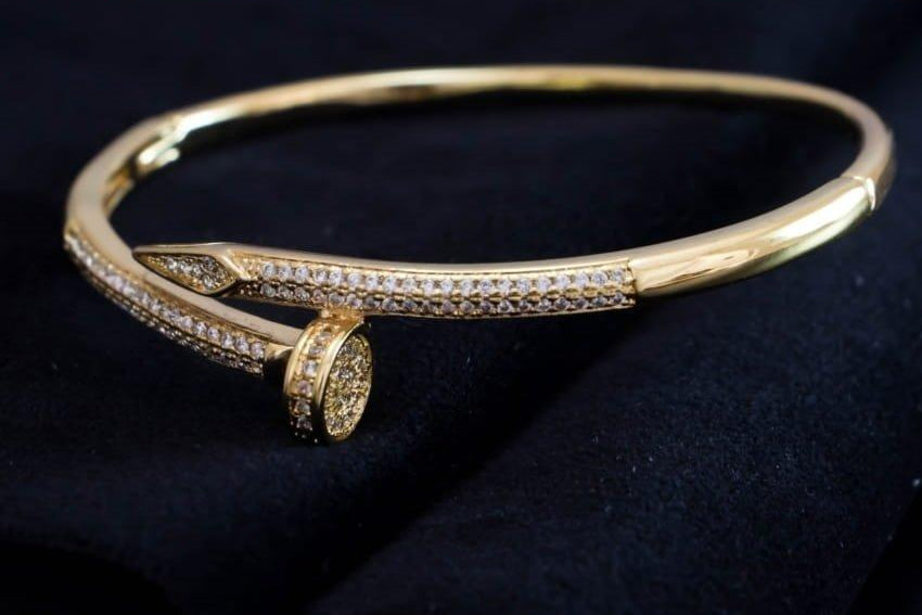 TBRH182 GXN Imp Bracelet Openable