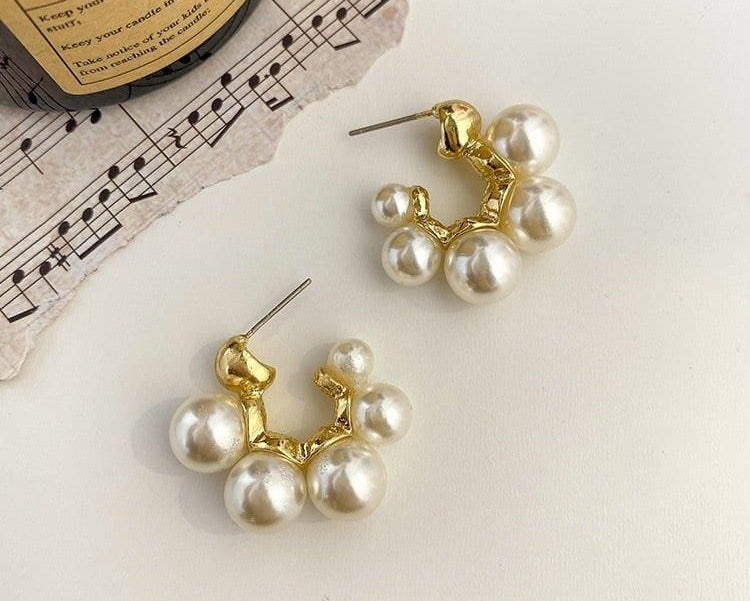 TEHH078 YQG Pearl Hoops Pair