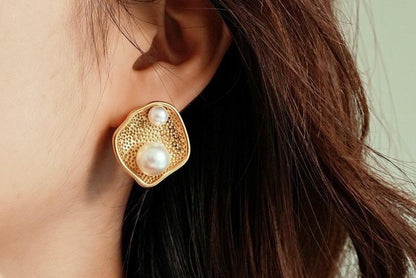 Large Pearl Stud Tops