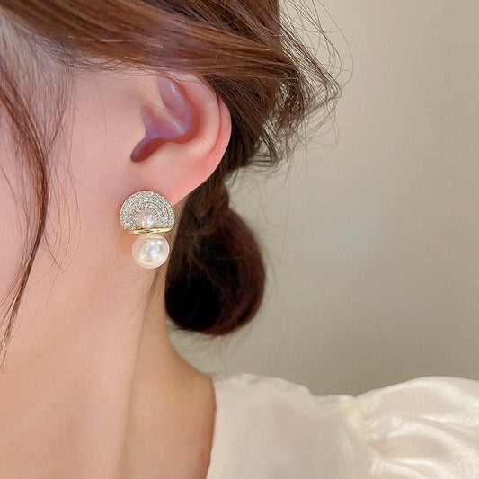 CETH476 SDQ Umbrella Pearl Ear Tops Pair