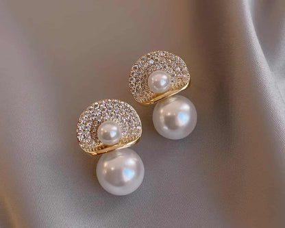 CETH476 SDQ Umbrella Pearl Ear Tops Pair