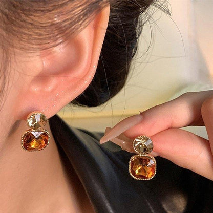 CETH867 HJF Round/Square Tops Pair