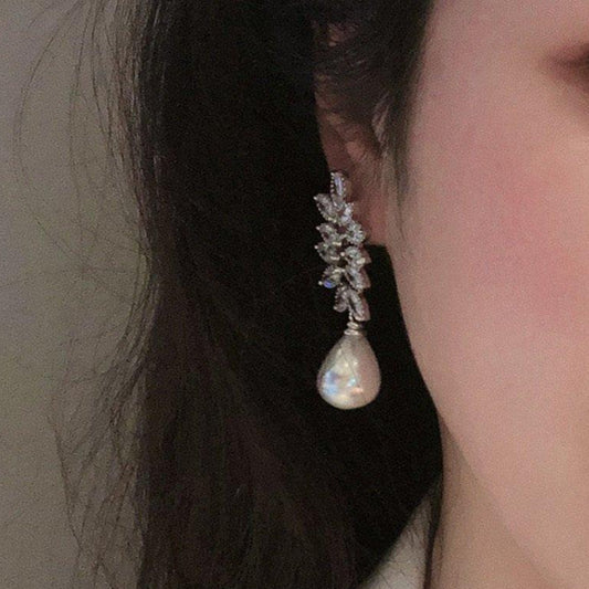 TEDH00433 CSH Tear Pearl Drop Earrings - TEDH