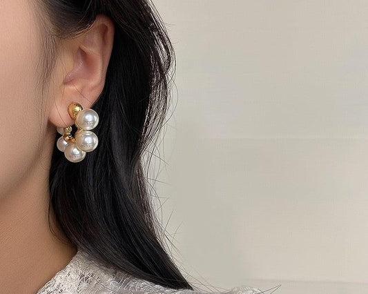 TEHH078 YQG Pearl Hoops Pair