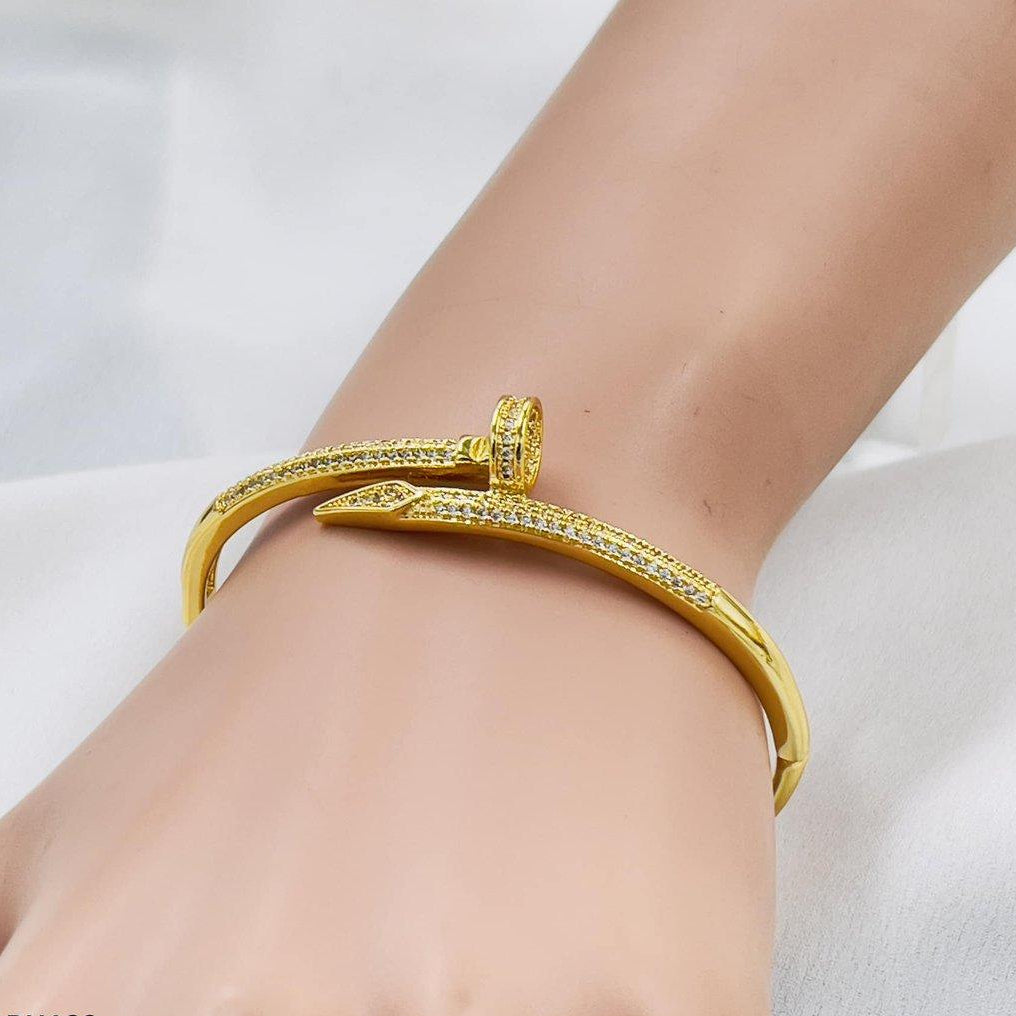 TBRH182 GXN Imp Bracelet Openable